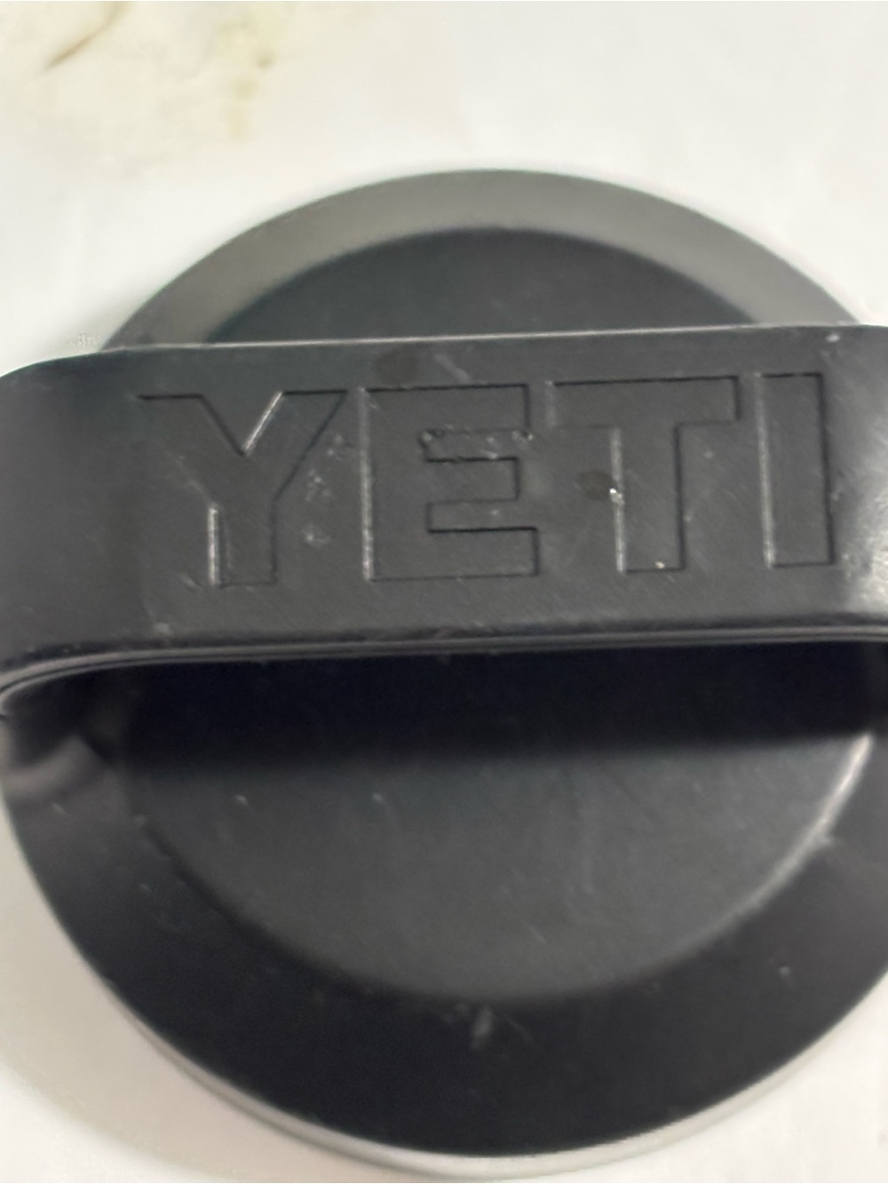 YETI Rambler Seafoam Water Bottle 18 oz Chug Cap Brand New Yeti Flaw See Photos - Picture 8 of 8